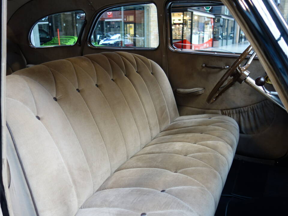 Afbeelding 23/33 van Peugeot 402 B (1936)