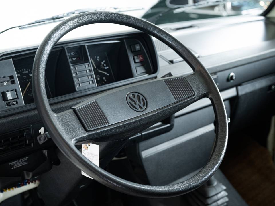 Bild 13/50 von Volkswagen Caravelle 1.7 d (1989)