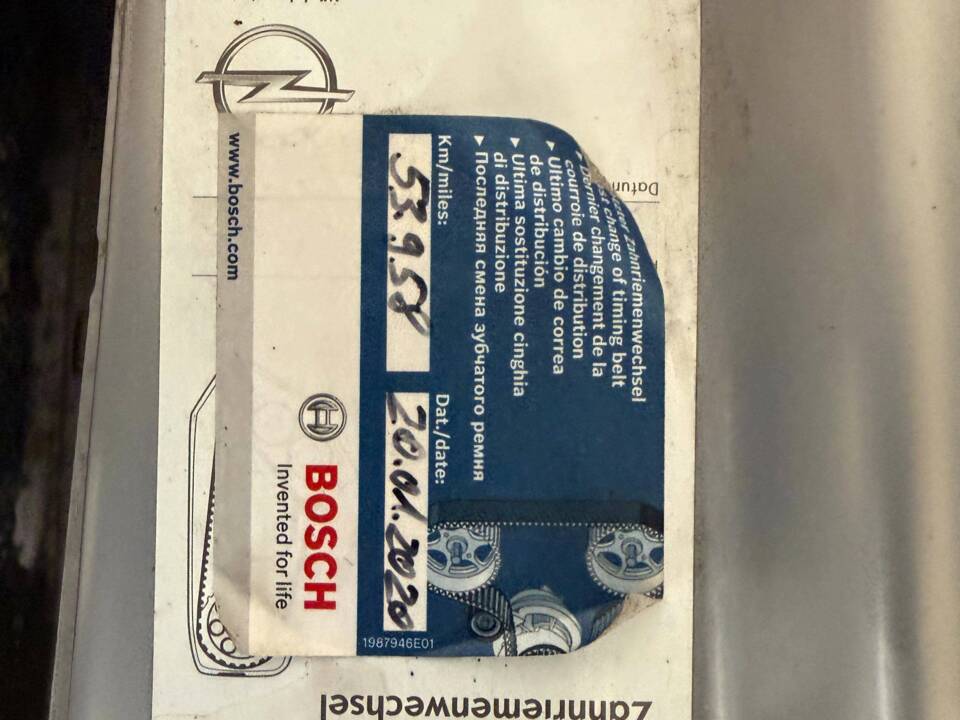 Bild 16/21 von Opel Astra 1.8 "90 Jahre Bertone" (2001)