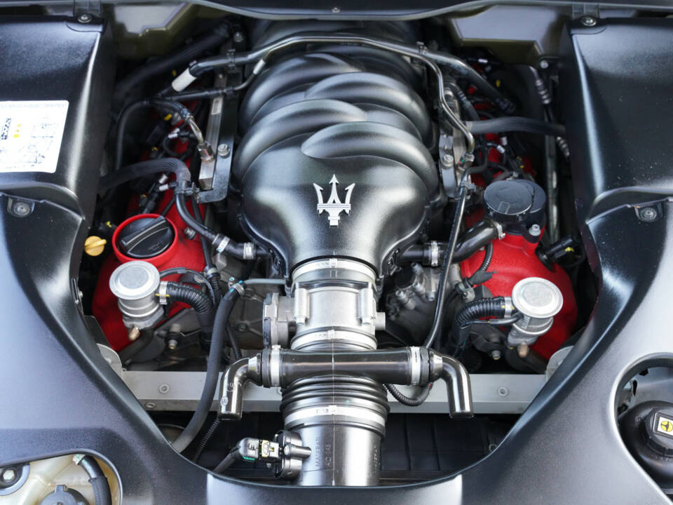 Afbeelding 4/50 van Maserati GranTurismo MC Stradale (2011)