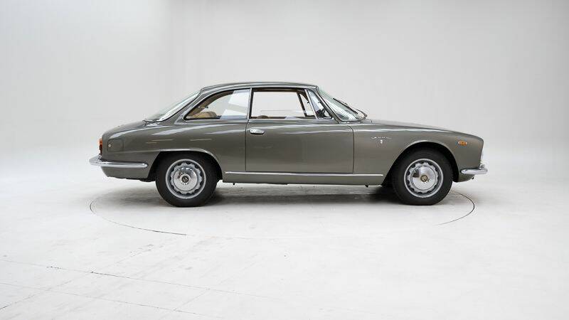 Bild 6/15 von Alfa Romeo 2000 Sprint (1961)