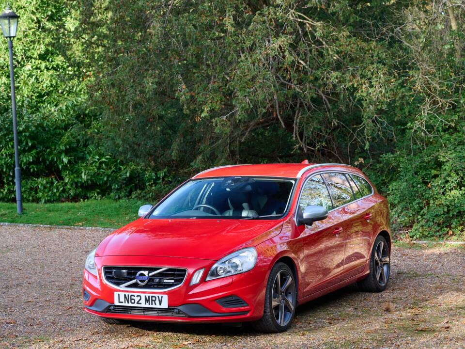 Bild 34/50 von Volvo V60 T6 (2012)