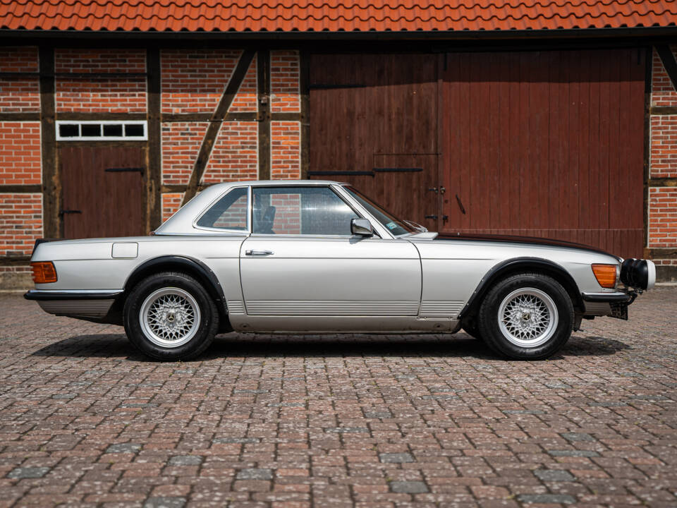 Image 13/68 of Mercedes-Benz 500 SL (1984)