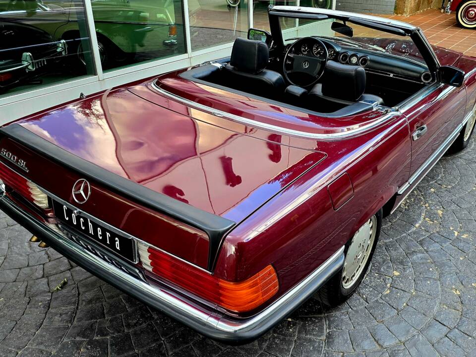 Image 5/34 of Mercedes-Benz 500 SL (1986)