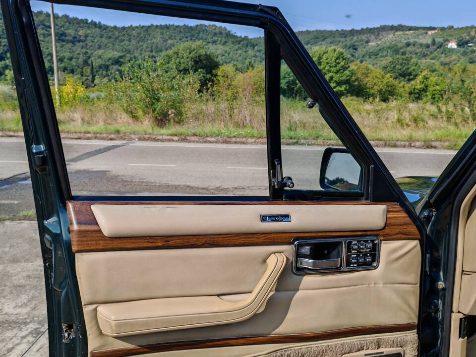 Immagine 18/37 di Jeep Cherokee (1991)