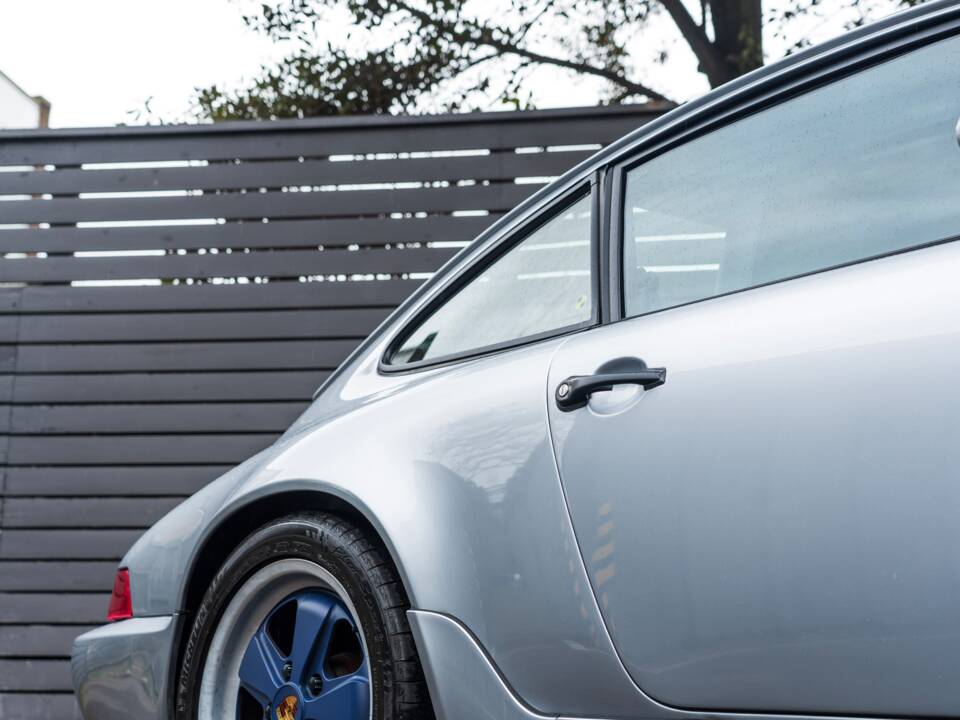 Afbeelding 51/61 van Porsche 911 Carrera 4 (1990)