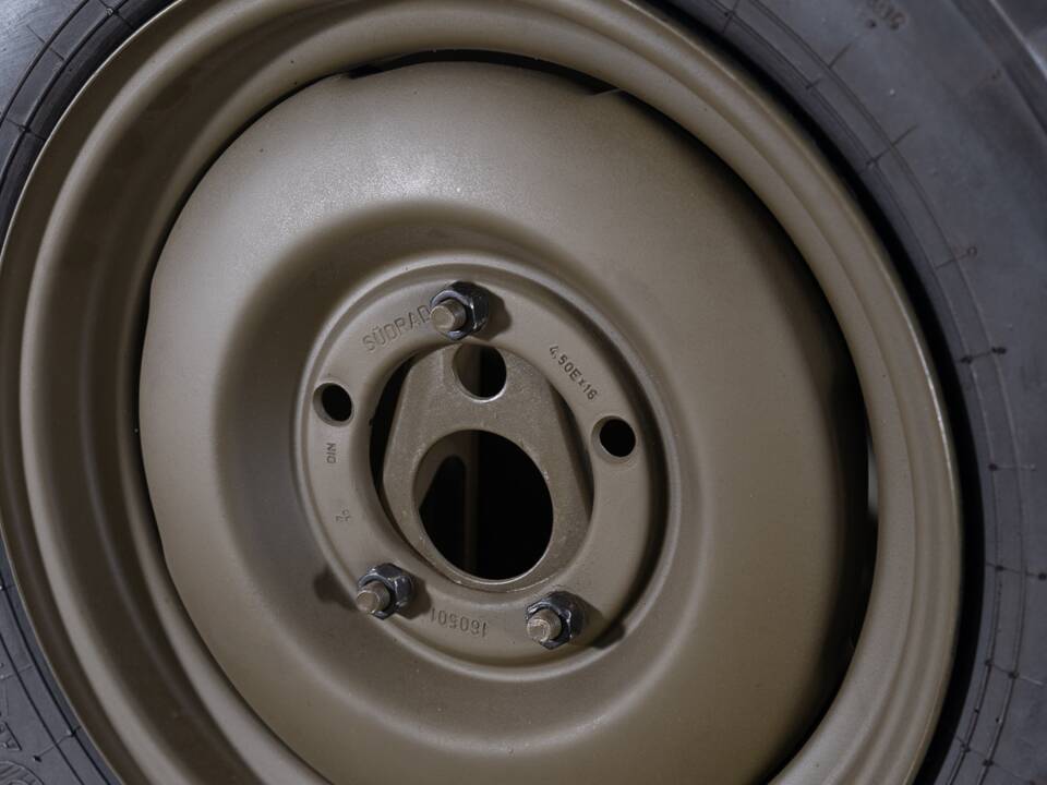 Image 13/35 of Jeep Willys-Overland CJ-3A (1944)