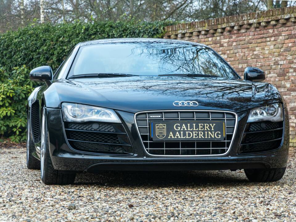 Image 22/50 de Audi R8 V10 (2011)