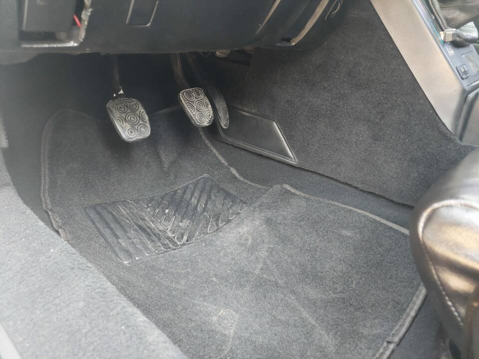 Image 9/27 of Alfa Romeo 2.0 Spider (1991)