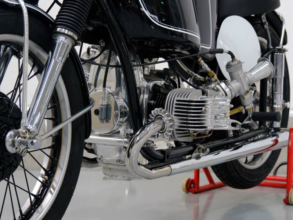 Image 35/92 of BMW R 51 (1939)