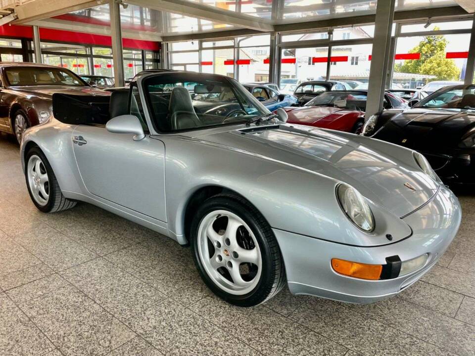 Image 6/19 of Porsche 911 Carrera (1995)