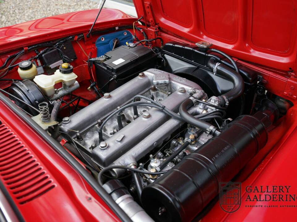 Bild 19/50 von Alfa Romeo Giulia 1300 GT Junior (1975)