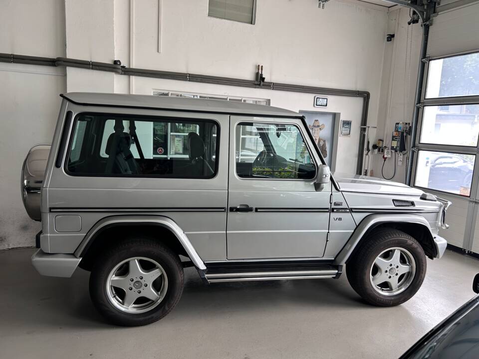 Image 5/28 of Mercedes-Benz G 500 (SWB) (1999)