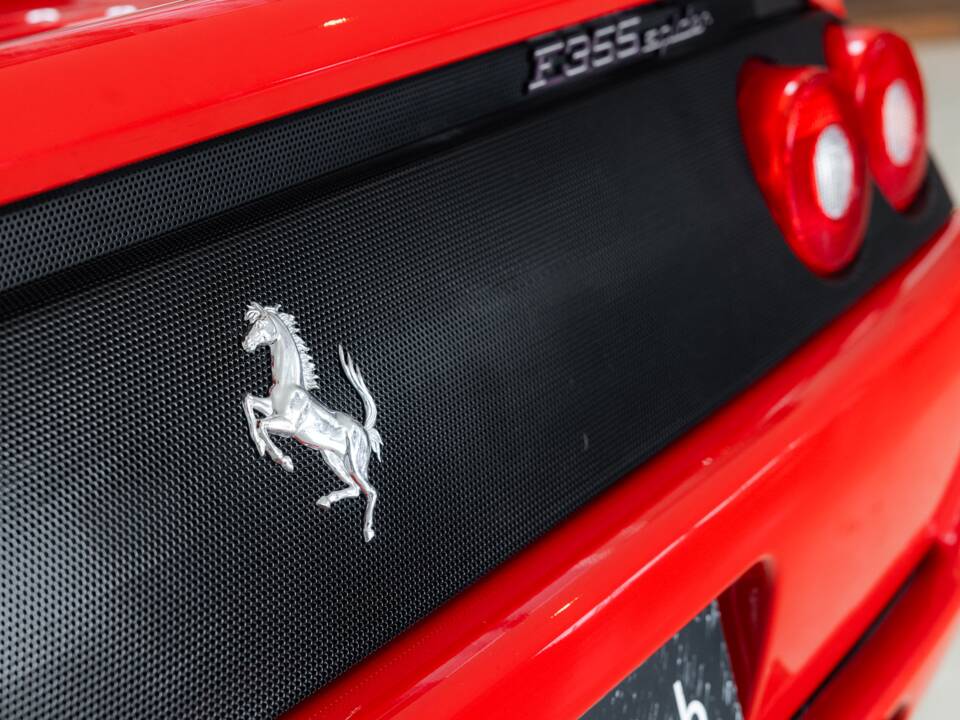 Image 32/50 of Ferrari F 355 Spider (1999)