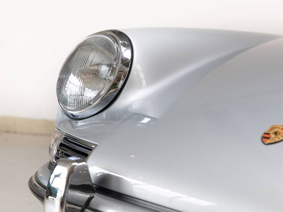 Image 26/34 of Porsche 911 2.0 S (1966)