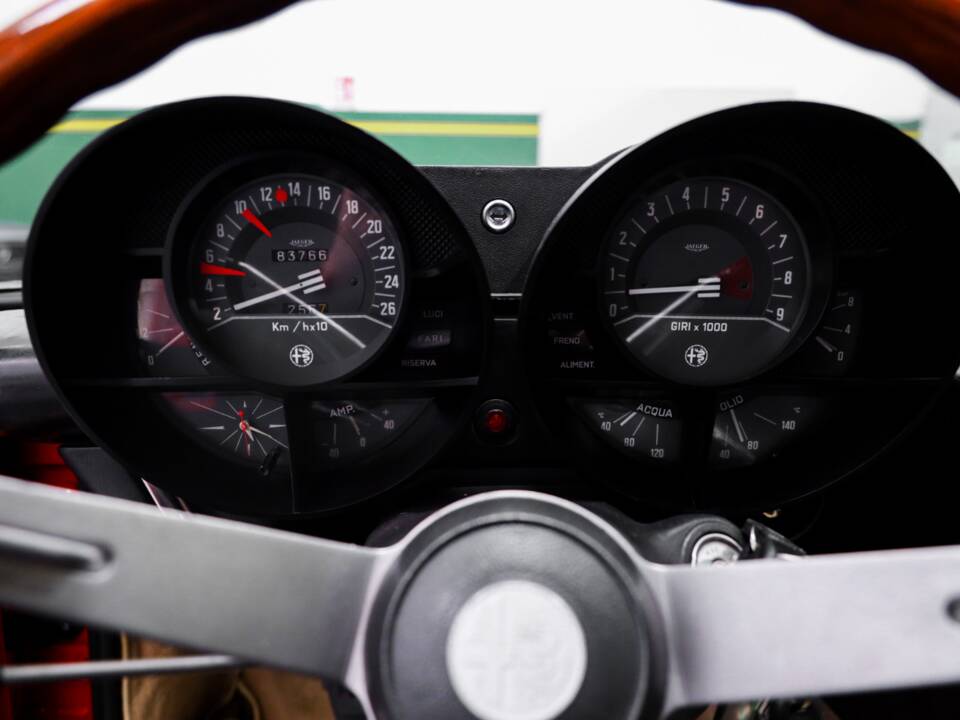 Image 10/64 of Alfa Romeo Montreal (1972)