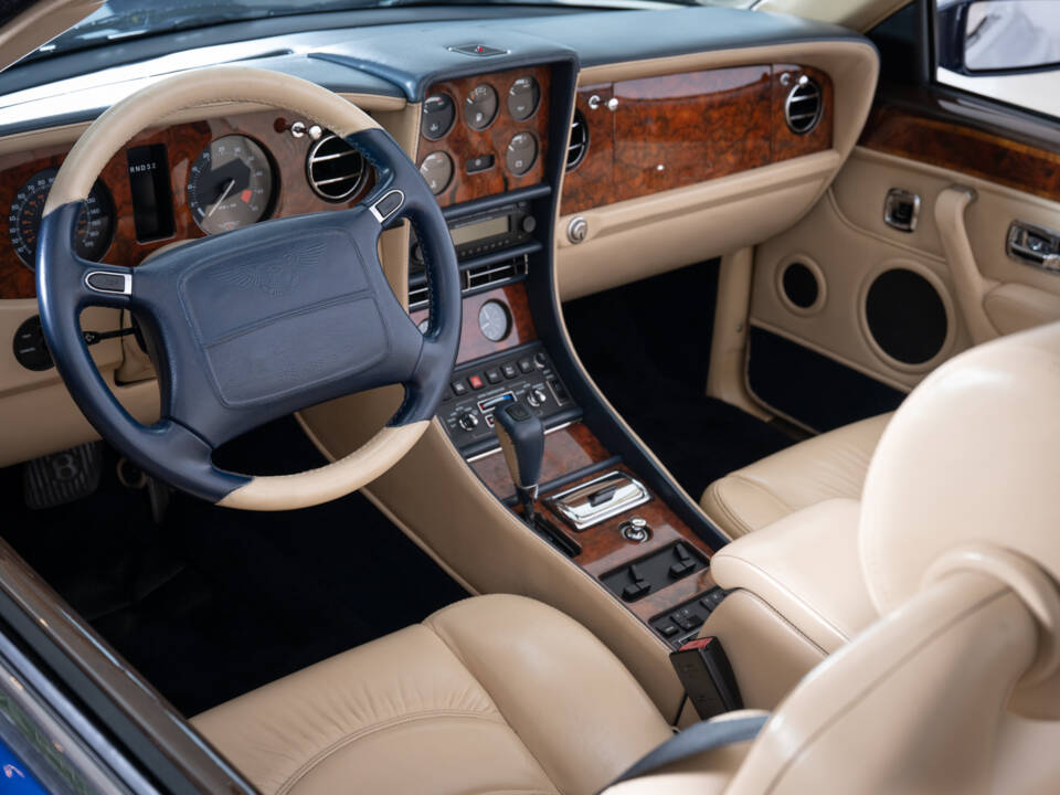 Afbeelding 11/31 van Bentley Azure (1999)