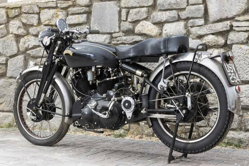 Bild 32/44 von Vincent Black Shadow C (1952)
