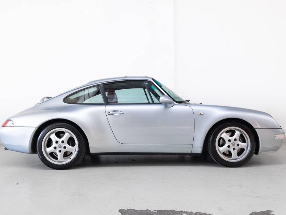 Immagine 4/32 di Porsche 911 Carrera (1994)