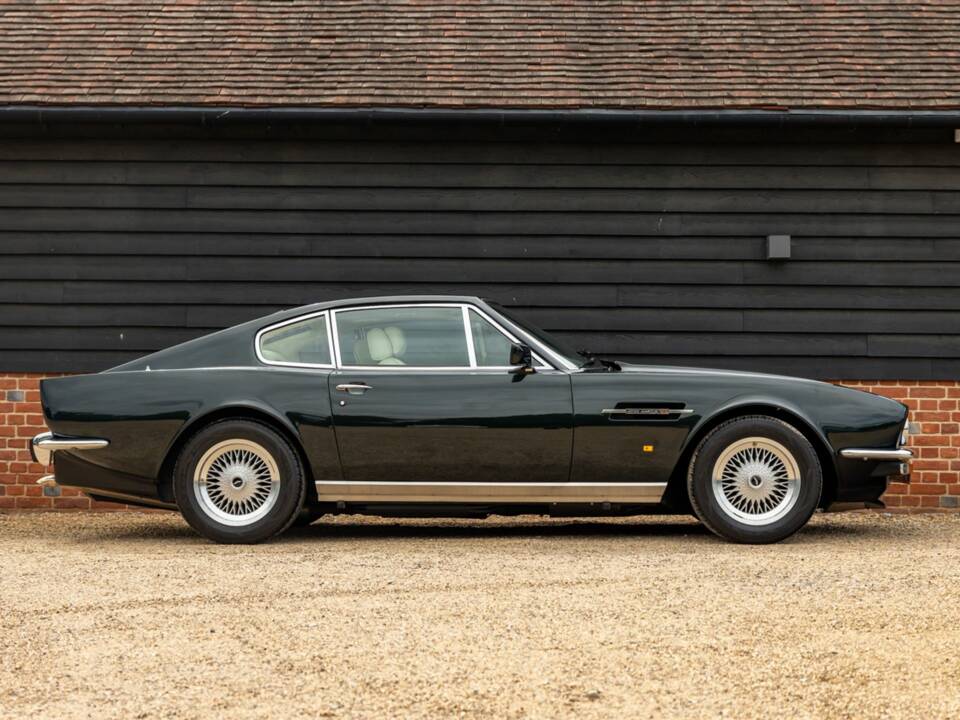 Bild 3/50 von Aston Martin V8 EFi (1987)