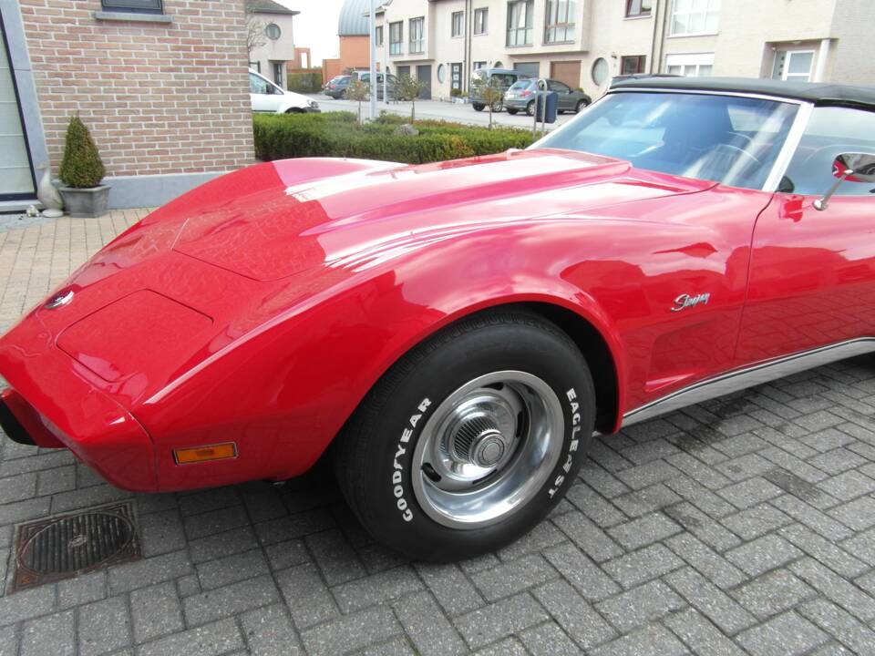 Image 26/50 of Chevrolet Corvette Stingray (1975)