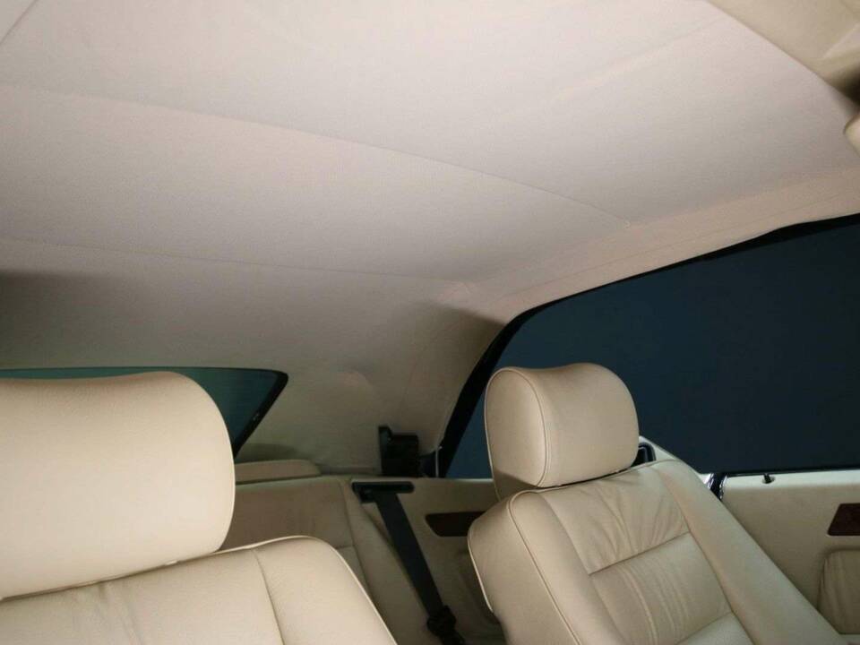 Bild 21/30 von Mercedes-Benz 300 CE-24 (1993)