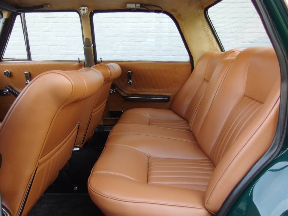 Image 56/99 of Alfa Romeo 1750 Berlina (1970)