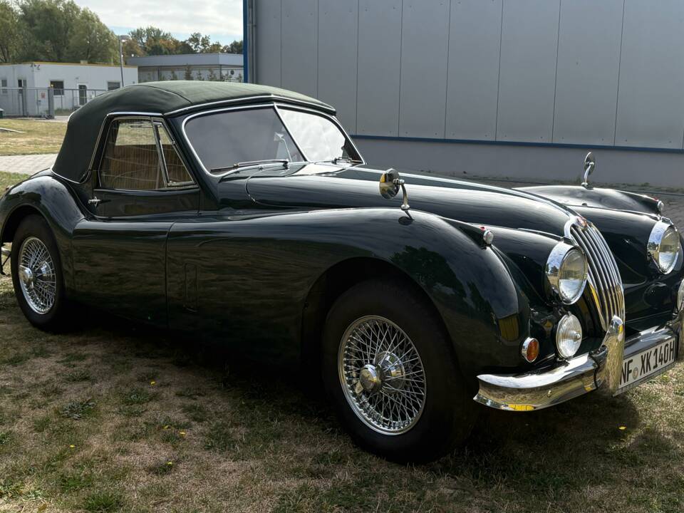 Immagine 4/24 di Jaguar XK 140 SE DHC (1955)