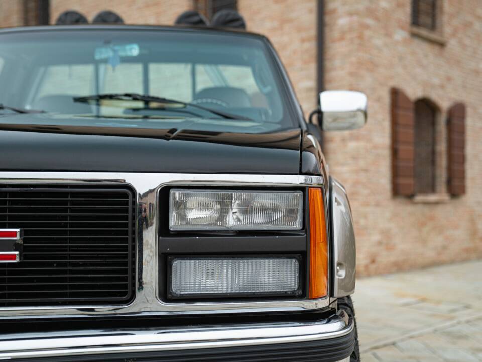 Bild 14/50 von GMC Sierra 2500 (1990)