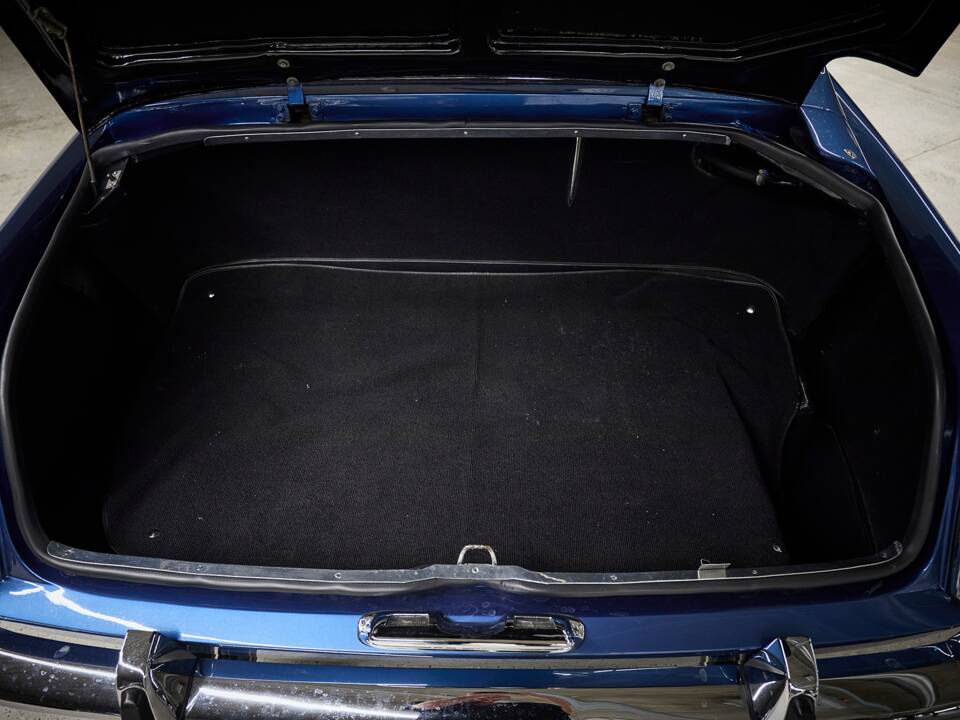 Imagen 75/100 de Ferrari 250 GT 2+2 (1963)