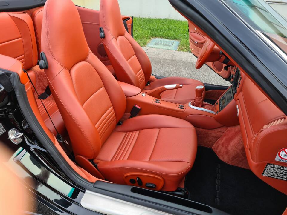 Bild 12/20 von Porsche 911 Carrera 4S (2005)