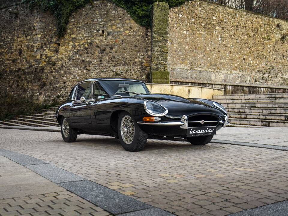 Imagen 6/8 de Jaguar E-Type (2+2) (1970)