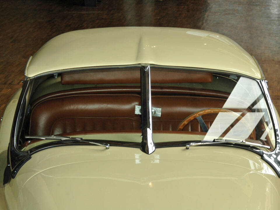 Imagen 3/6 de Jaguar XK 120 OTS (1951)