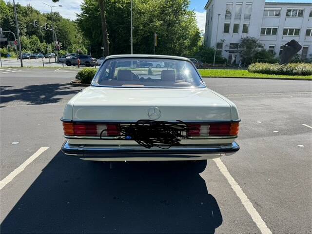 Image 5/6 of Mercedes-Benz 230 CE (1983)
