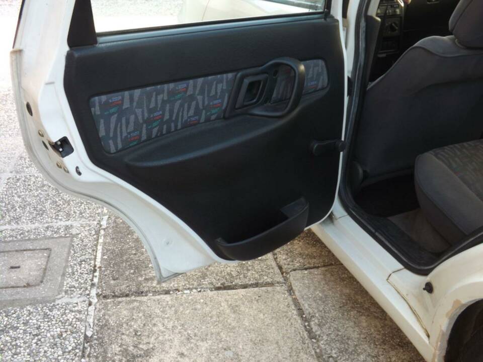 Afbeelding 28/50 van SEAT Cordoba 1.6i (1994)