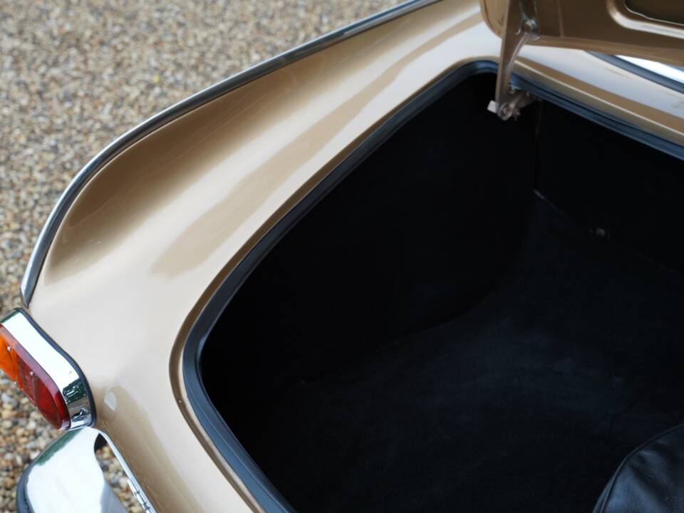 Image 50/50 de Volvo 1800 E (1972)