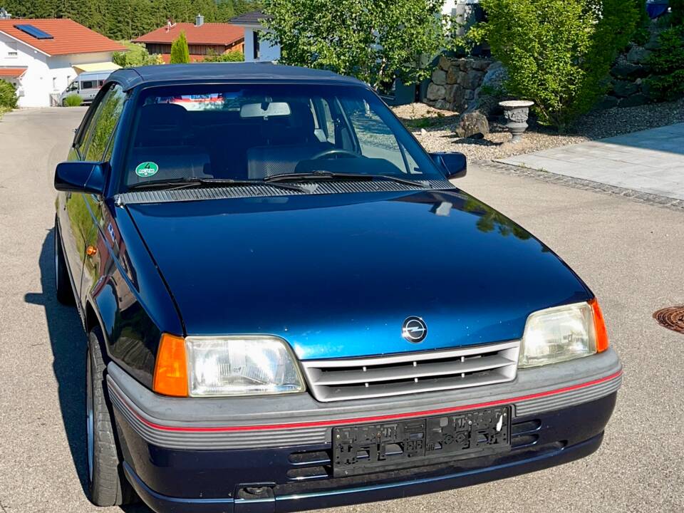 Afbeelding 1/11 van Opel Kadett 1,6i (1990)