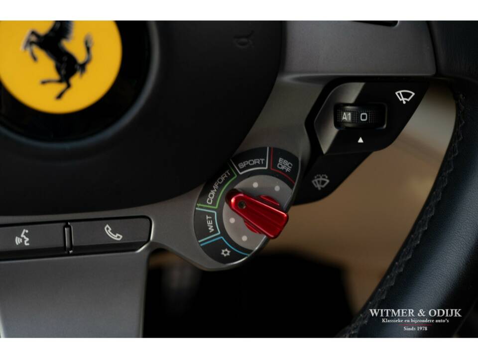 Bild 38/47 von Ferrari GTC4Lusso (2017)