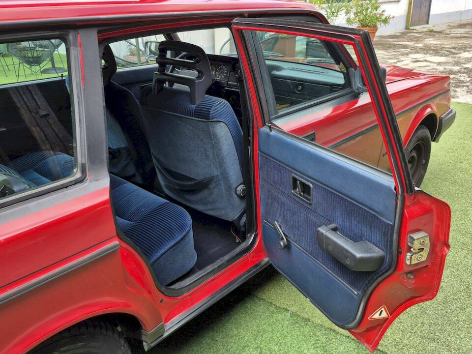 Bild 30/48 von Volvo 245 Super Polar (1992)