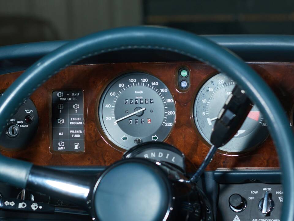 Bild 36/51 von Bentley Turbo R (1986)