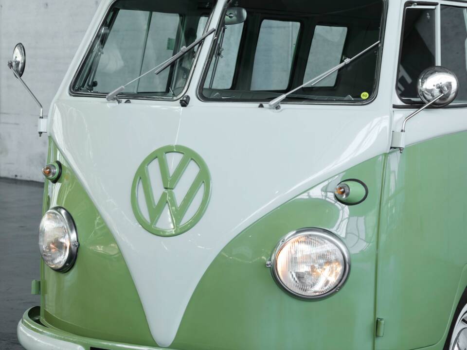 Image 8/47 of Volkswagen T1 minibus (1961)