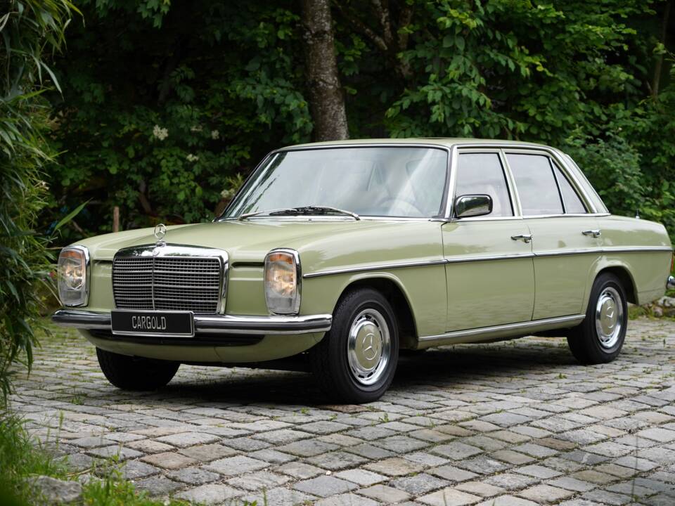 Bild 3/13 von Mercedes-Benz 230/4 (1976)
