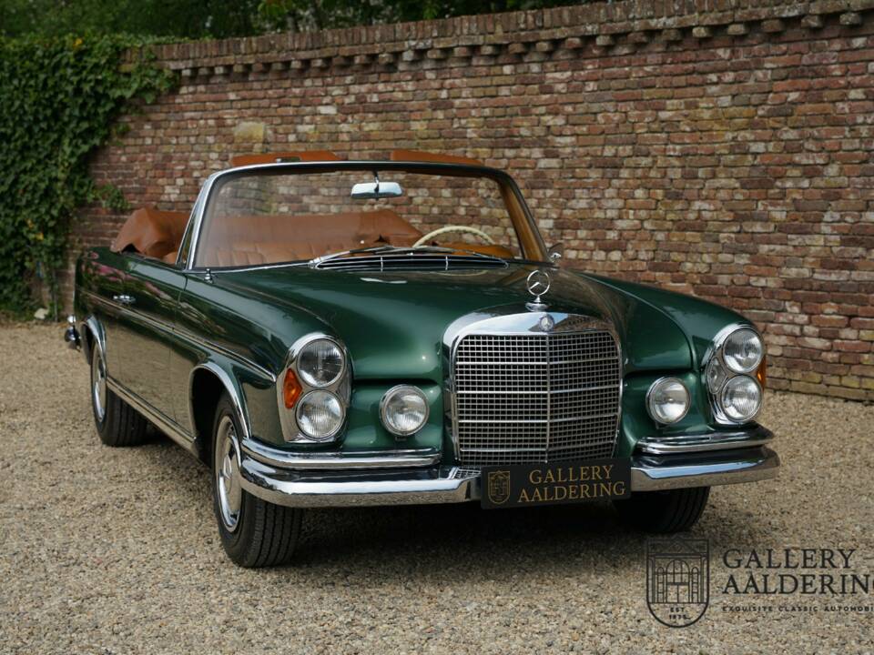 Afbeelding 12/50 van Mercedes-Benz 220 SE b (1964)