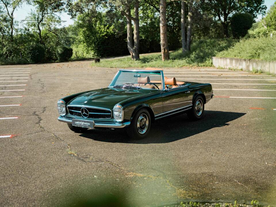 Bild 13/46 von Mercedes-Benz 280 SL (1968)