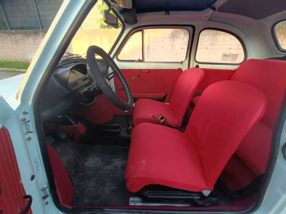 Image 28/48 de FIAT 500 L (1971)