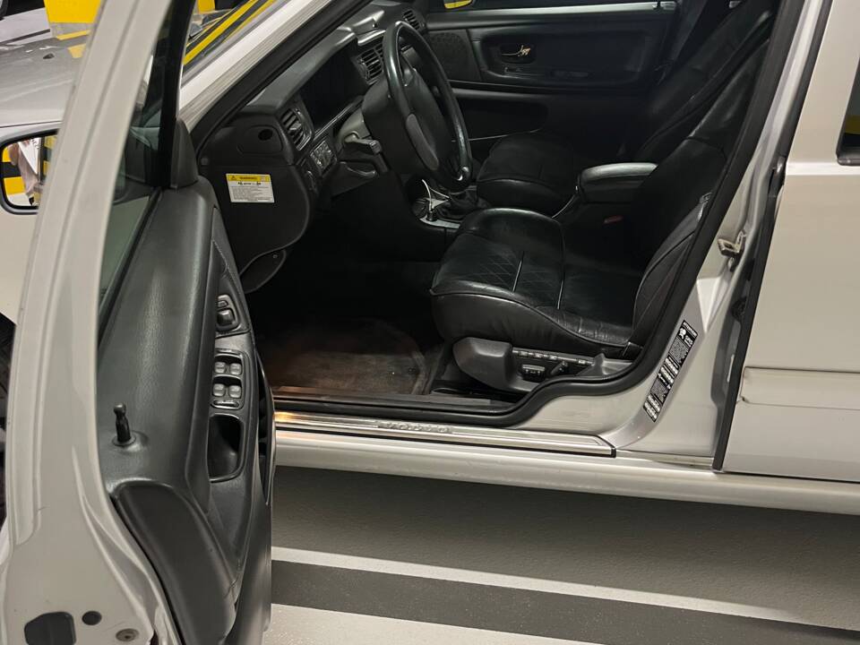 Bild 5/34 von Volvo V70 R AWD (1998)