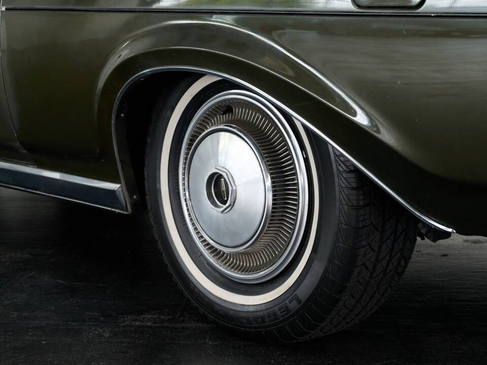 Image 23/50 of Lincoln Continental Mark III Hardtop Coupé (1970)