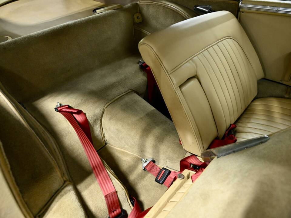 Image 23/50 de Aston Martin DB 2 Vantage (1953)