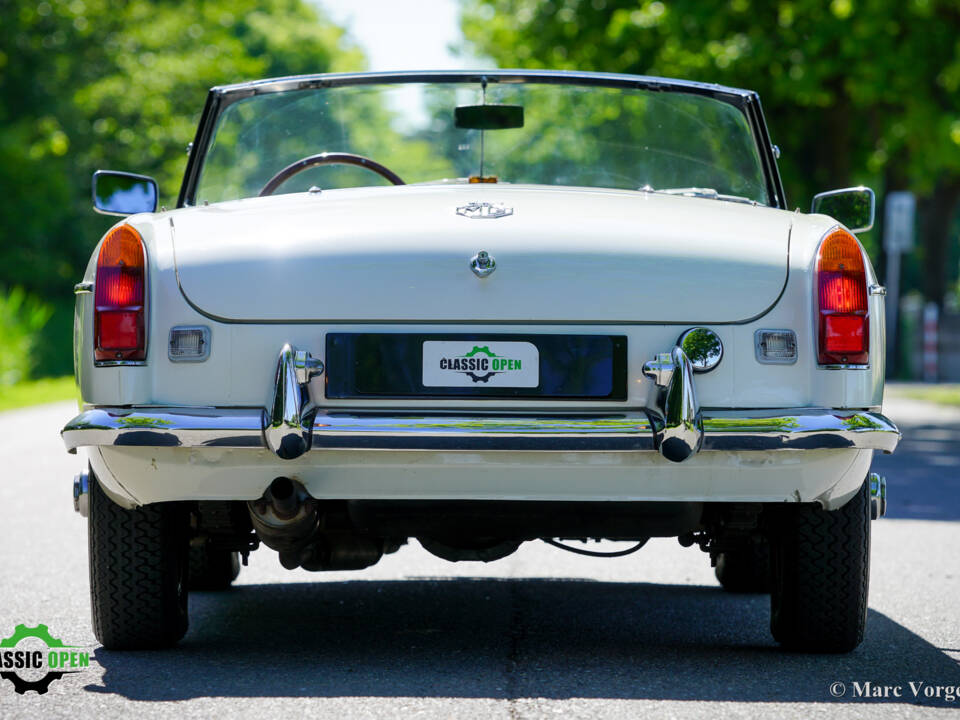 Bild 44/47 von MG MGB (1970)