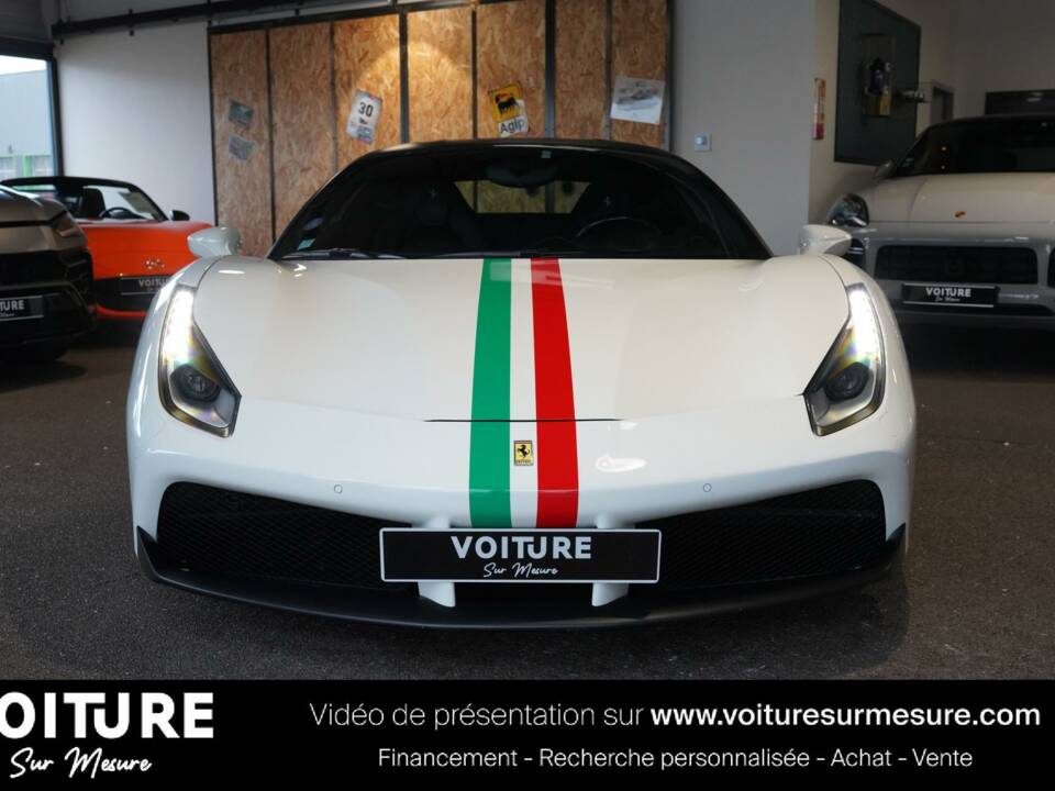 Image 8/50 of Ferrari 488 GTB (2015)